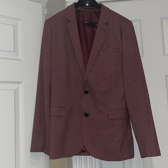 ASOS Suit Jacket w/ micro texture in burgundy (Size Chest 42 Reg) - Picture 3 of 7